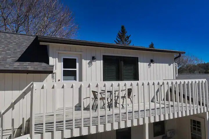 More Photos Of 4075 WI-42 Hwy, Fish Creek General Retail For Sale