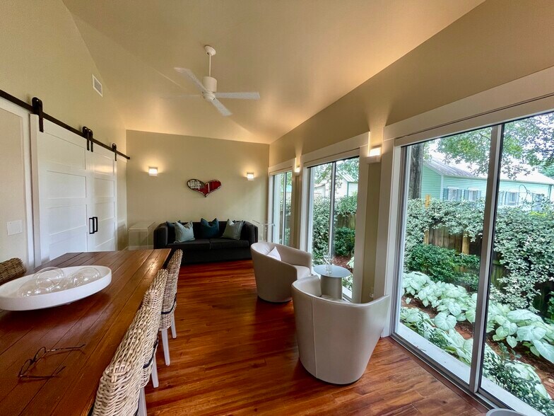 More Photos Of 216 Church St, Pensacola Office Residential For Sale