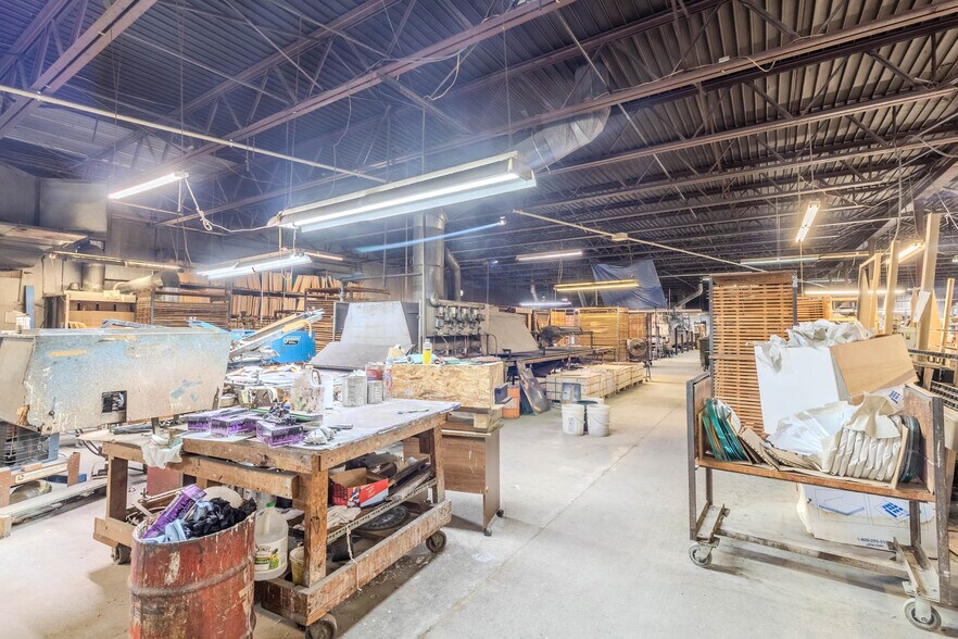 More Photos Of 55-57 Mark Dr, Delmont Light Manufacturing For Lease