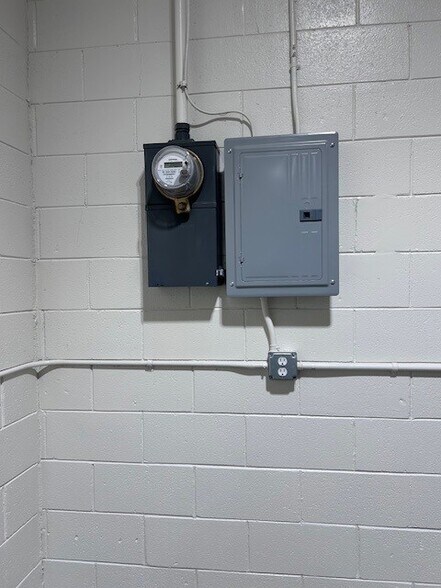 More Photos Of 8212 Sorensen Ave, Santa Fe Springs Warehouse For Lease