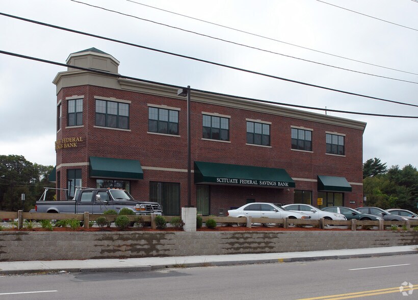 More Photos Of 1 Derby St, Hingham Storefront Retail Office For Lease