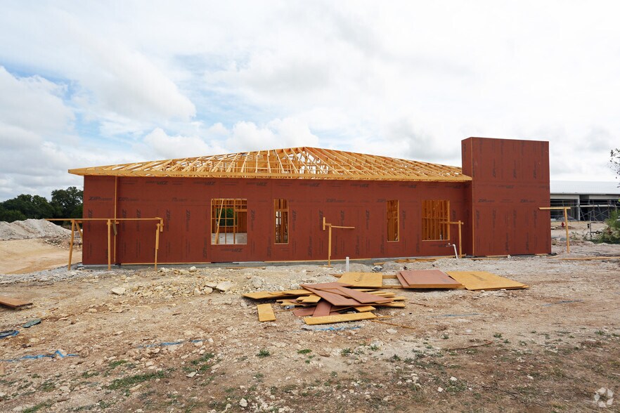 More Photos Of 210 N Lakeline Blvd, Cedar Park Medical For Sale