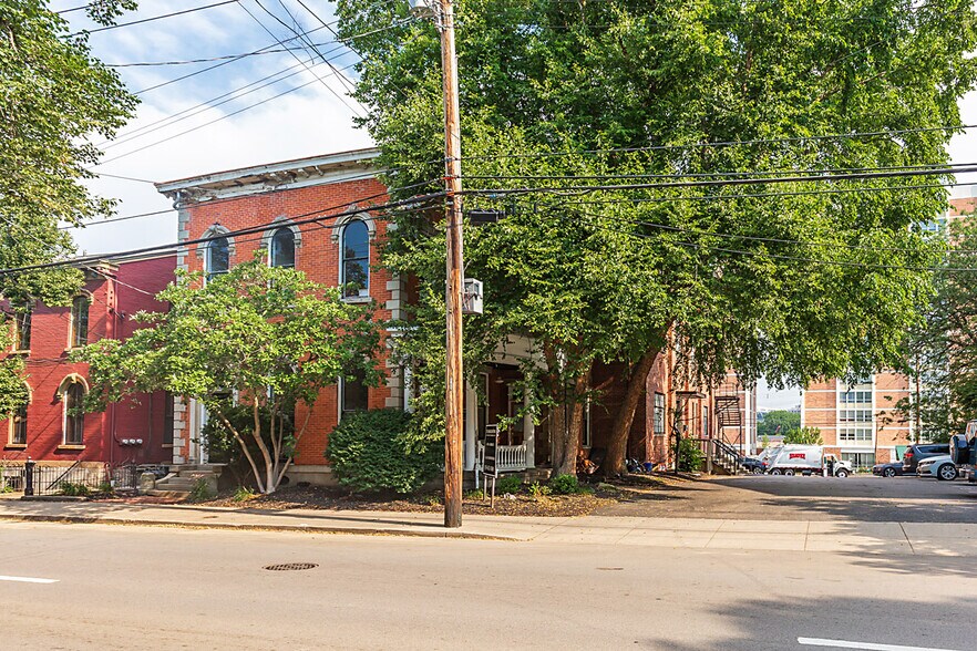 More Photos Of 118 W 5th St, Covington Loft Creative Space For Sale