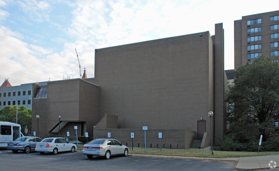 More Photos Of 405 W Seventh St, Cincinnati Religious Facility For Sale
