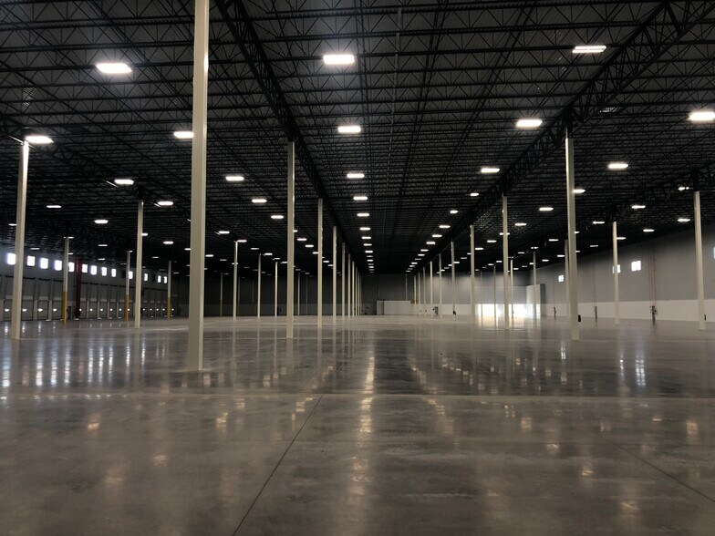 More Photos Of 222 Morgan Ln, York Warehouse For Sale