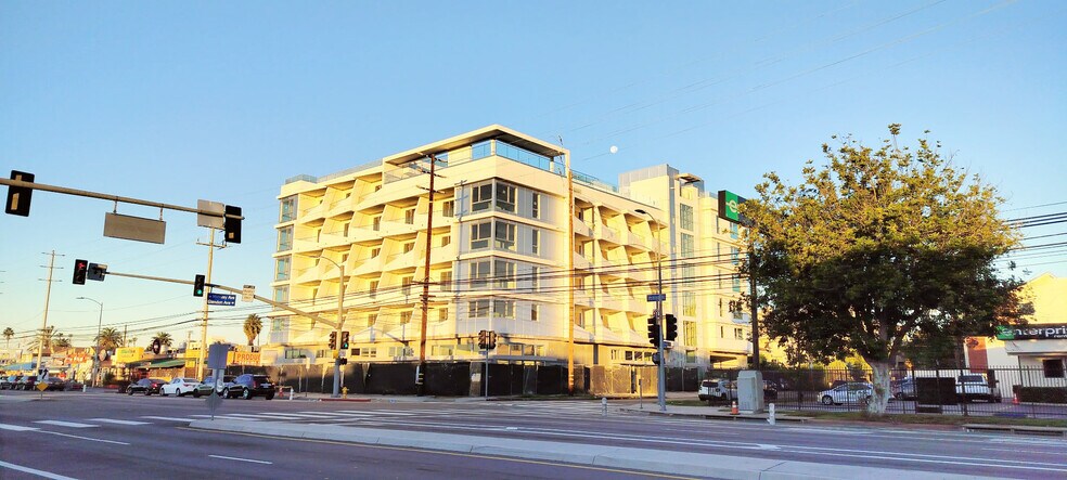 More Photos Of 3773 Glendon Ave, Los Angeles Apartments For Lease