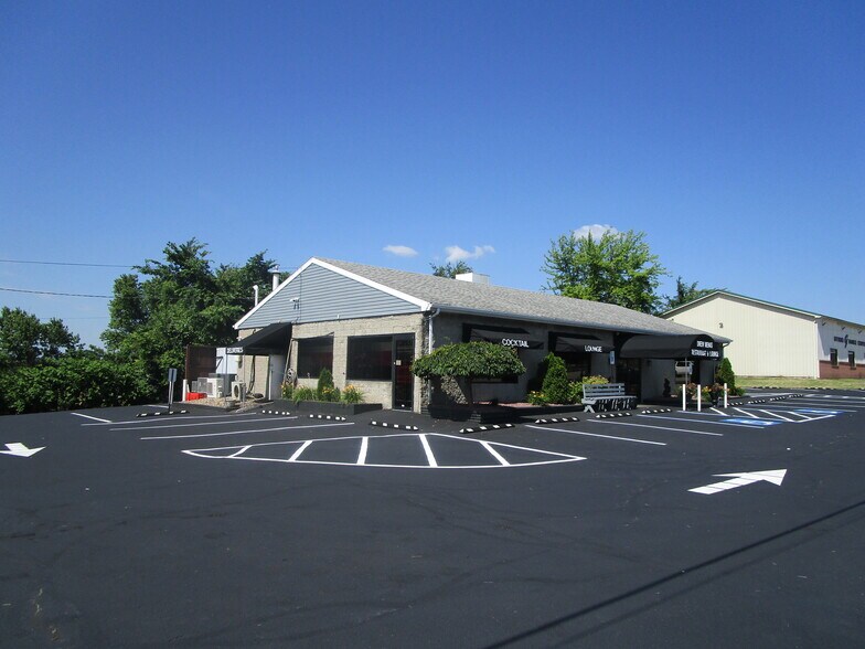 More Photos Of 1456 Lincoln Hwy, North Versailles Restaurant For Sale