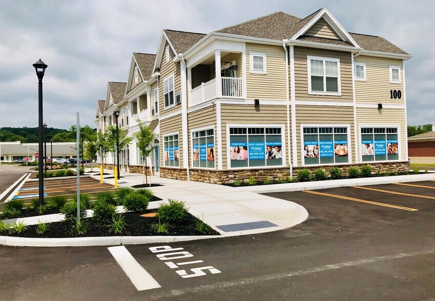 More Photos Of 100-300 Glenmose Rd, Fairport Storefront Retail Residential For Lease