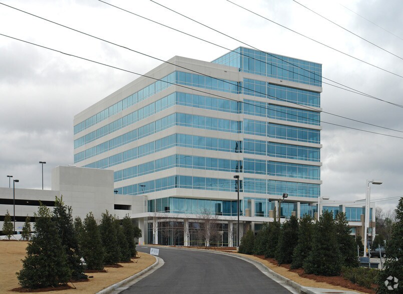 More Photos Of 1800 Howell Mill Rd, Atlanta Medical For Lease