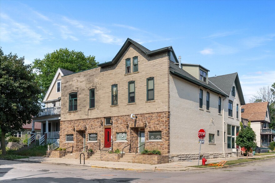 Primary Photo Of 2600-2604 N Booth St, Milwaukee Storefront Retail Residential For Sale