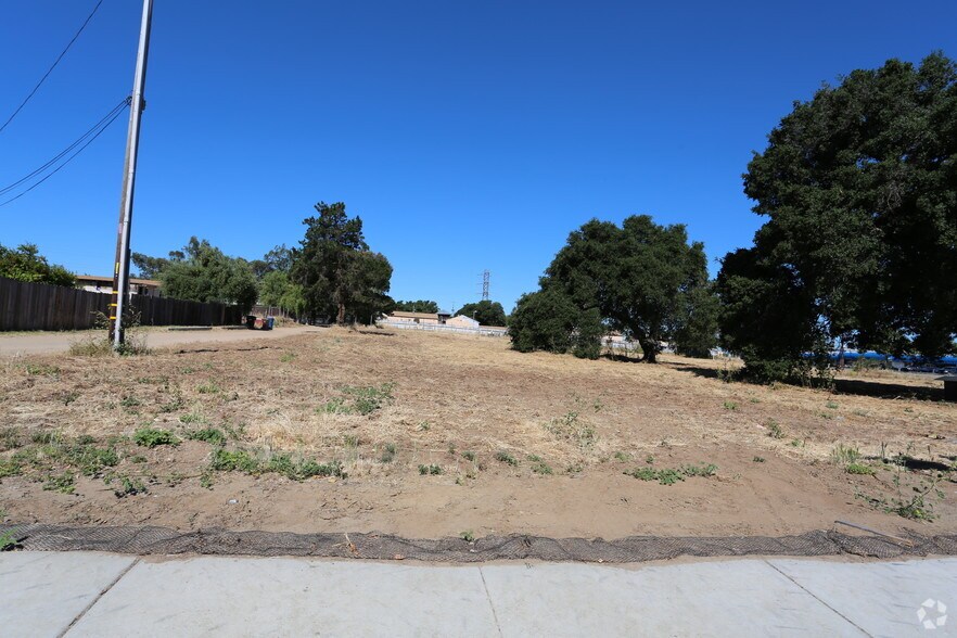 More Photos Of 3200 E 18th St, Antioch Land For Sale