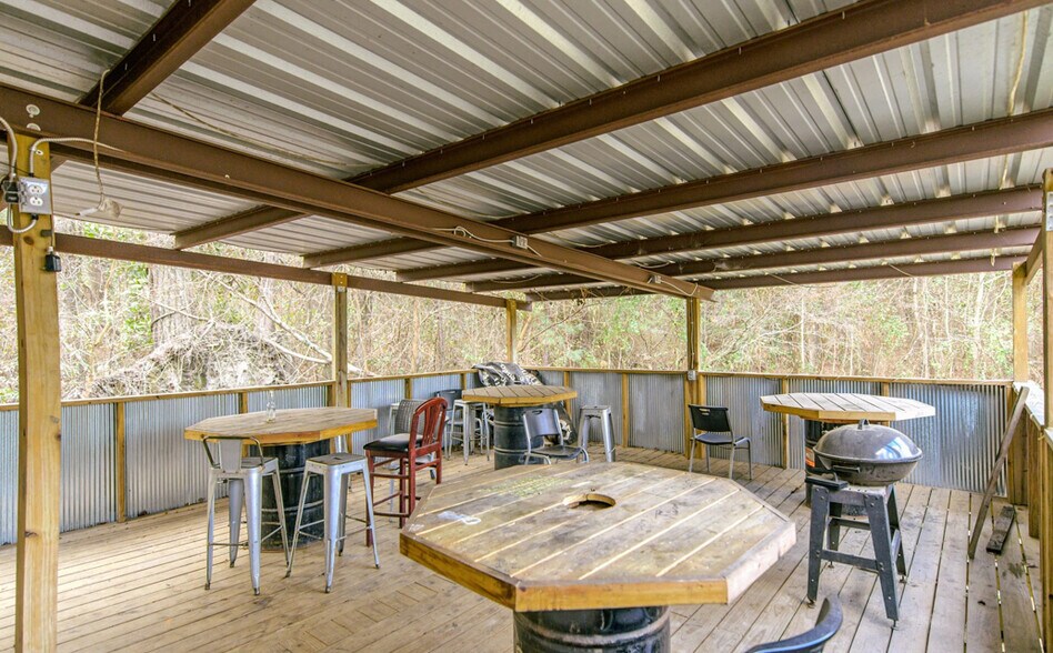 More Photos Of 104 Amber Ln, Springhill Specialty For Sale