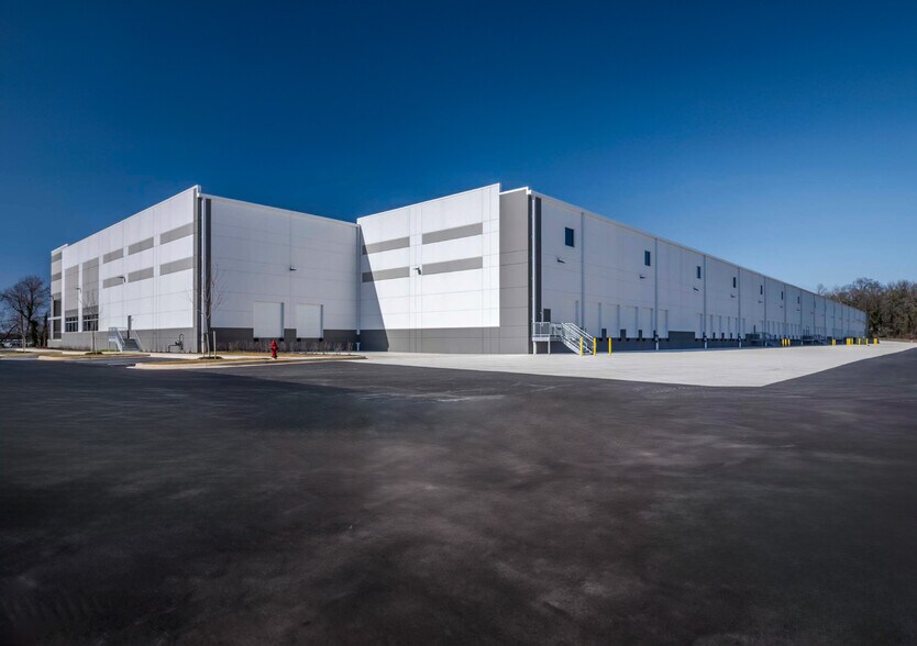 More Photos Of 2500 Enterprise Dr, Suffolk Distribution For Sale
