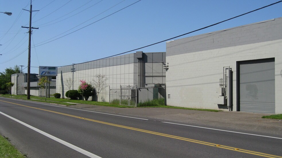 More Photos Of 1400 Cross St, Eugene Refrigeration Cold Storage For Lease