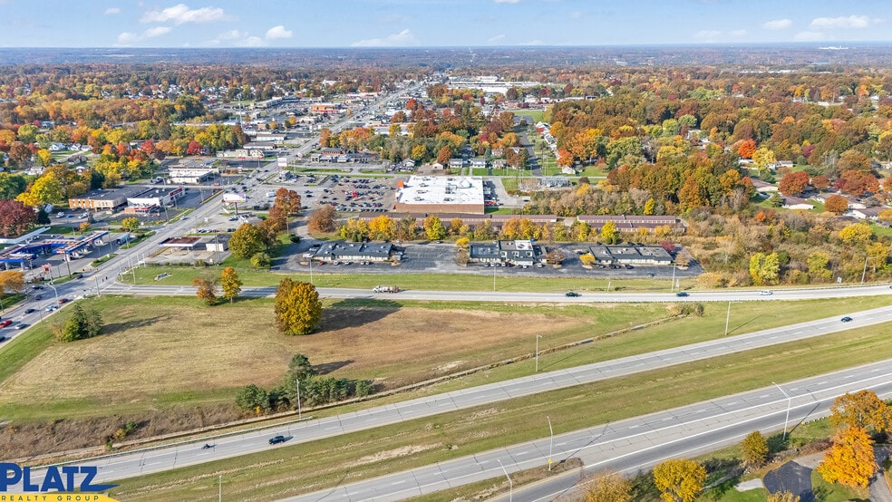 More Photos Of 5208 Mahoning Ave, Austintown Office For Lease