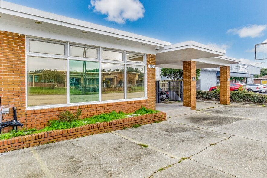 More Photos Of 2220 N Palafox St, Pensacola Medical For Sale