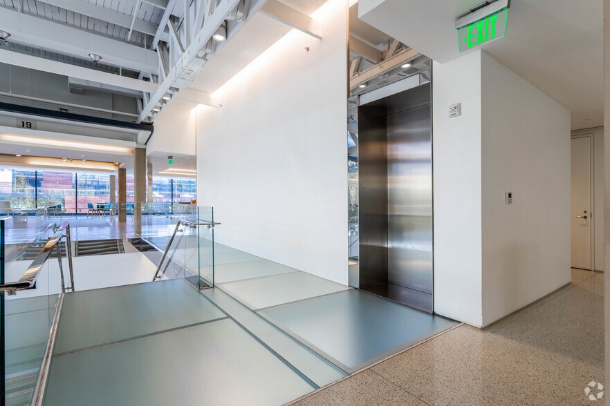 More Photos Of 301 Water St SE, Washington Office For Lease