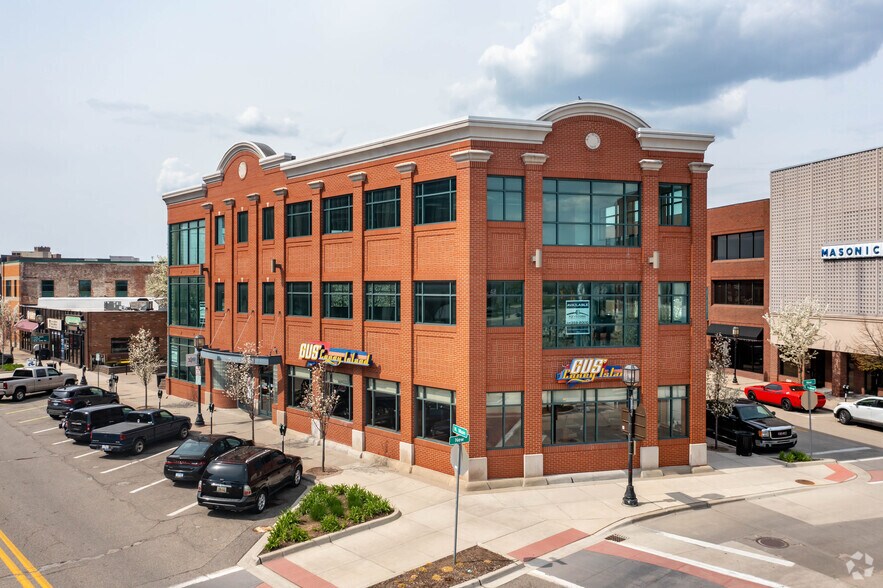 More Photos Of 53-57 N Main St, Mount Clemens Office For Lease