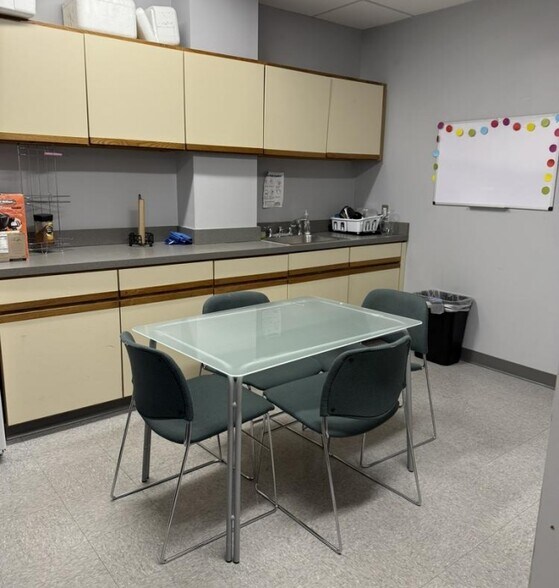 More Photos Of 901 Dulaney Valley Rd, Towson Medical For Lease