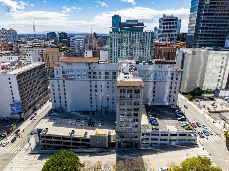More Photos Of 417 S Hill St, Los Angeles Office For Sale