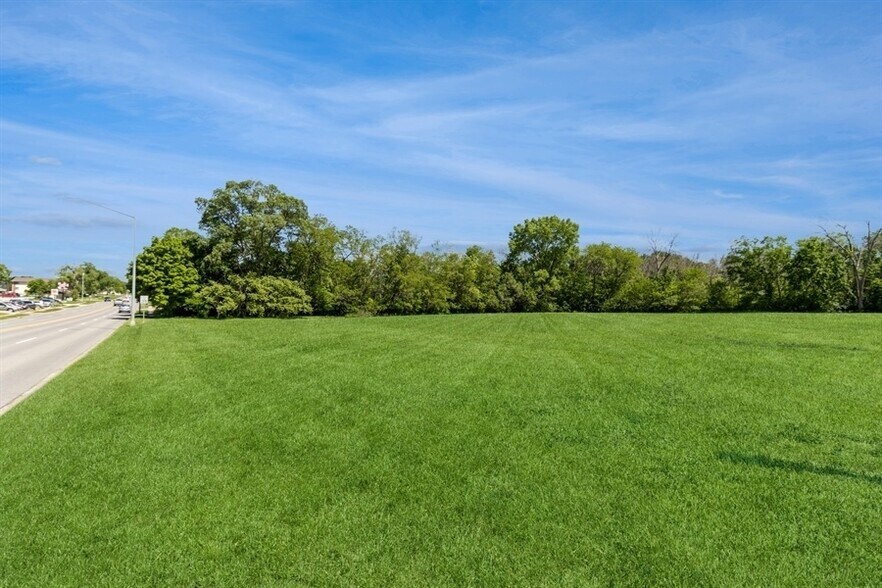 More Photos Of 711 E 2nd Ave, Indianola Land For Sale