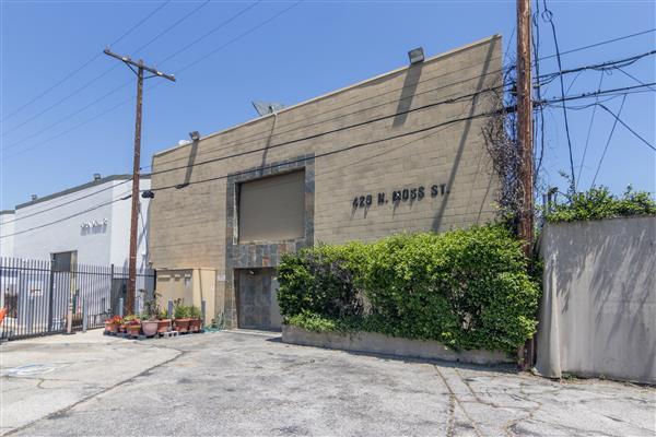 Primary Photo Of 425 N Varney St, Burbank Manufacturing For Sale