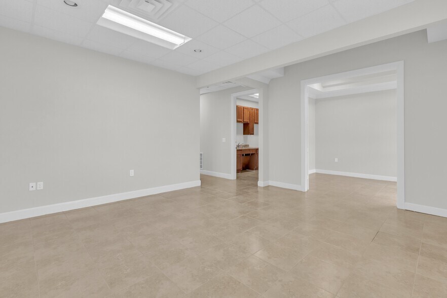 More Photos Of 8118 Fry Rd, Cypress Medical For Lease