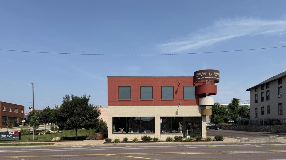 Primary Photo Of 808 3rd Ave SE, Cedar Rapids General Retail For Sale