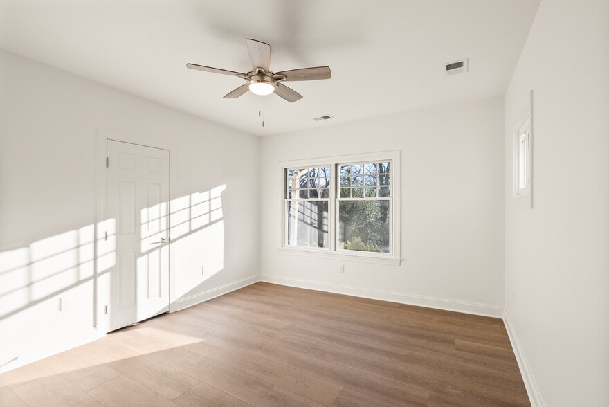 More Photos Of 4618 College Ave, College Park Multifamily For Sale