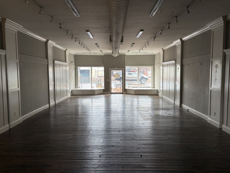 More Photos Of 17505-17511 Monterey Rd, Morgan Hill General Retail For Lease