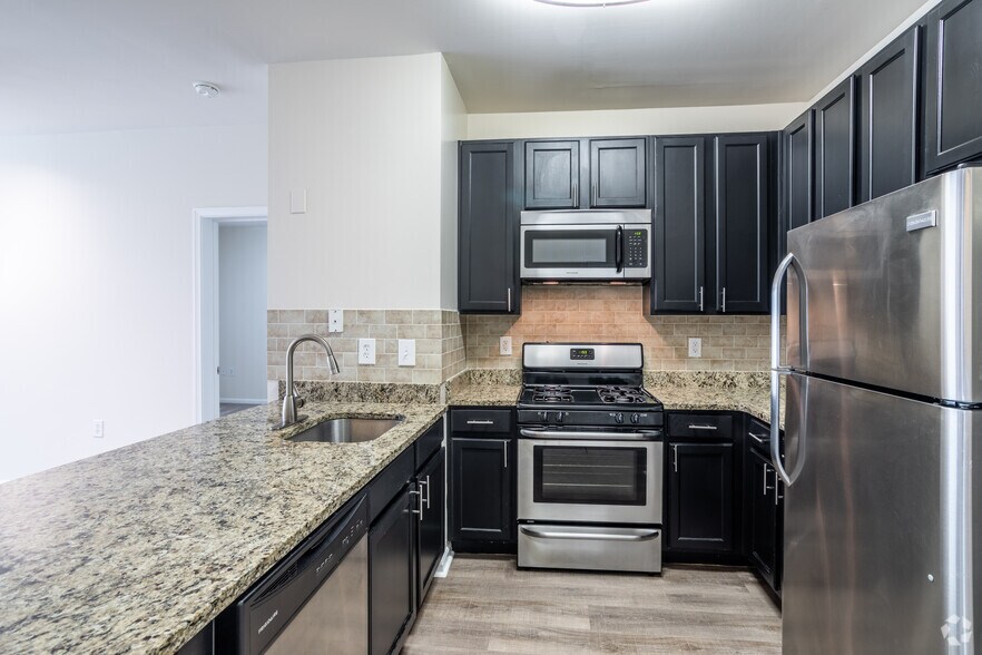 More Photos Of 1776 Patriots Ln, Norristown Apartments For Sale