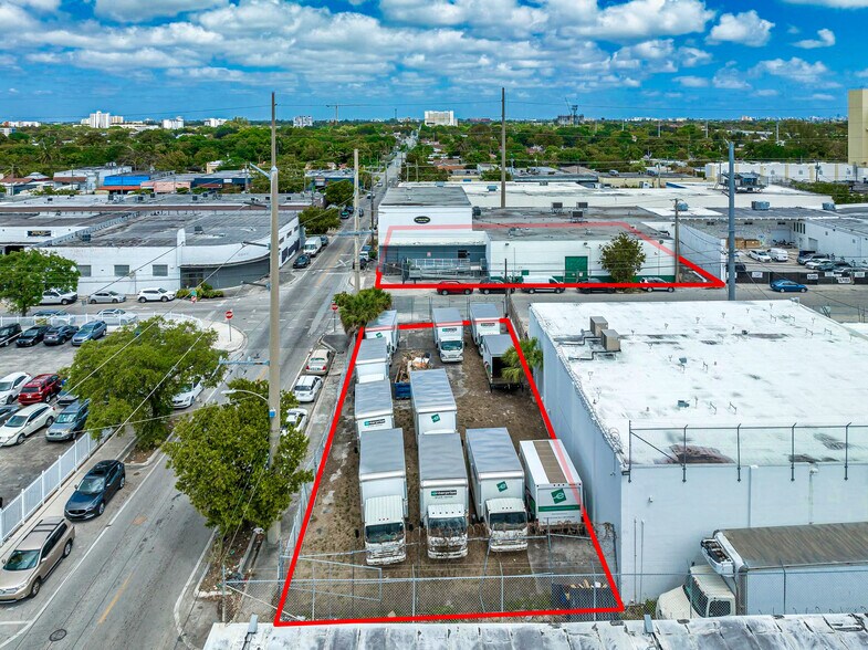 More Photos Of 1390 NW 22nd St, Miami Refrigeration Cold Storage For Sale
