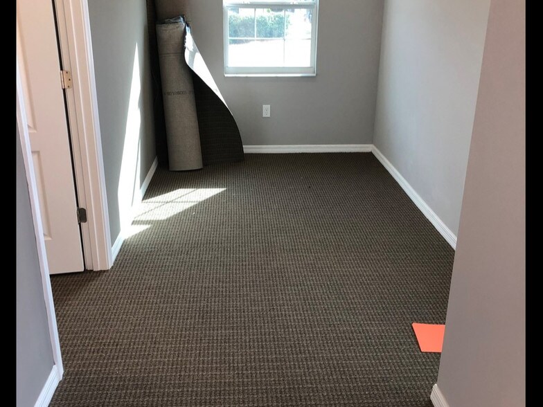 More Photos Of 10129 Gallant Ln, Tampa Office For Lease