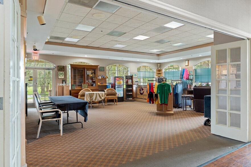 More Photos Of 4550 Golf Club Ln, Spring Hill Golf Course Driving Range For Sale