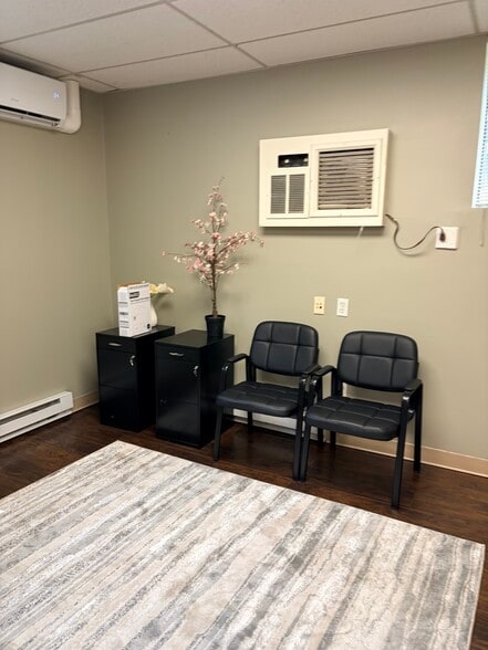More Photos Of 118 Washington St, Holliston Office For Sale