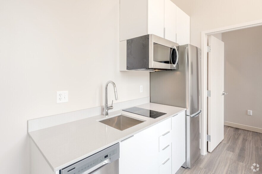 More Photos Of 82-90 Weybosset St, Providence Apartments For Lease