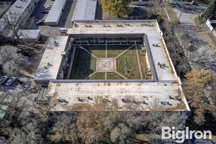 More Photos Of 633 E 10th St, York Apartments For Sale