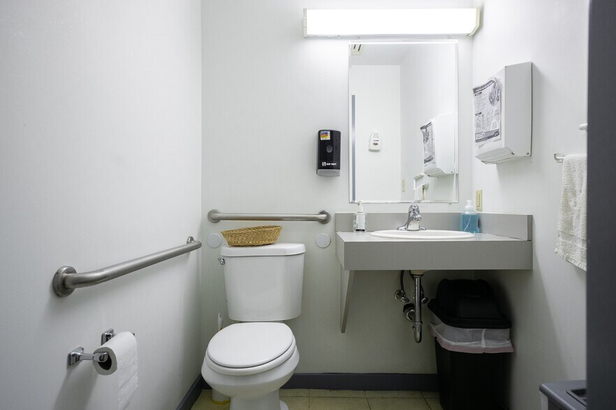 More Photos Of 70 Manheim Ave, Bridgeton Medical For Sale