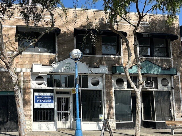 More Photos Of 7201-7213 Santa Monica Blvd, West Hollywood Storefront Retail Office For Lease