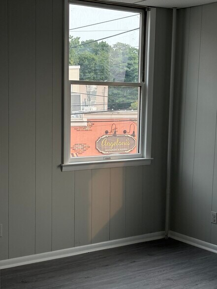 More Photos Of 354 Bloomfield Ave, Caldwell Storefront Retail Office For Lease