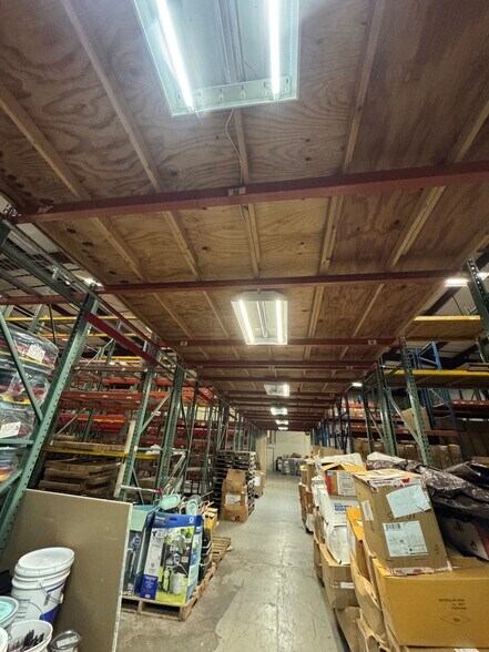 More Photos Of 280 W Central Blvd, Cape Canaveral Manufacturing For Sale