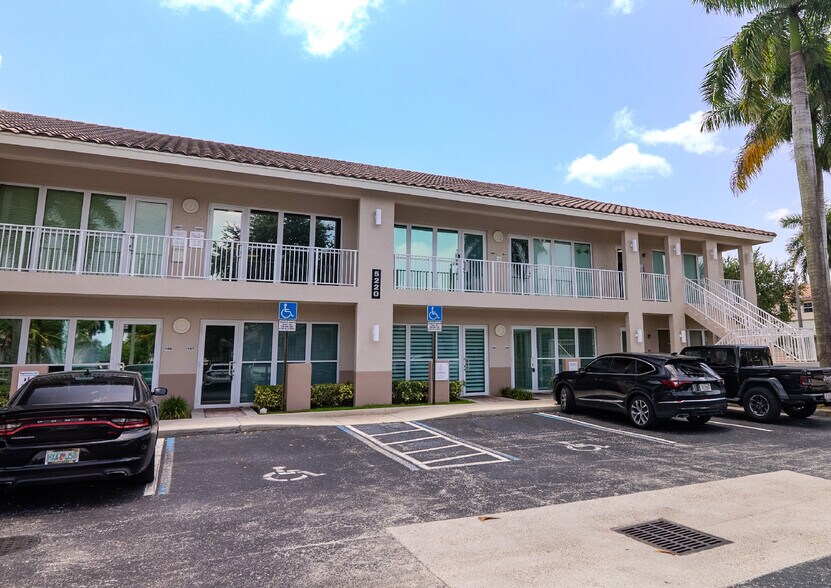 More Photos Of 5220 S University Dr, Davie Office For Sale