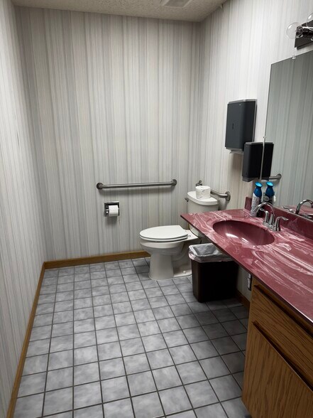 More Photos Of W11261 Highway D, Marion Office For Sale