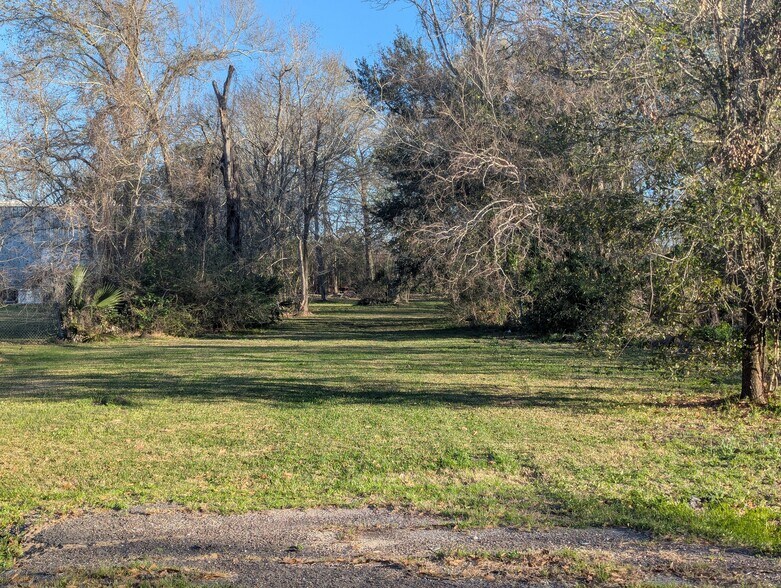 More Photos Of 620 Langham Rd, Beaumont Land For Sale