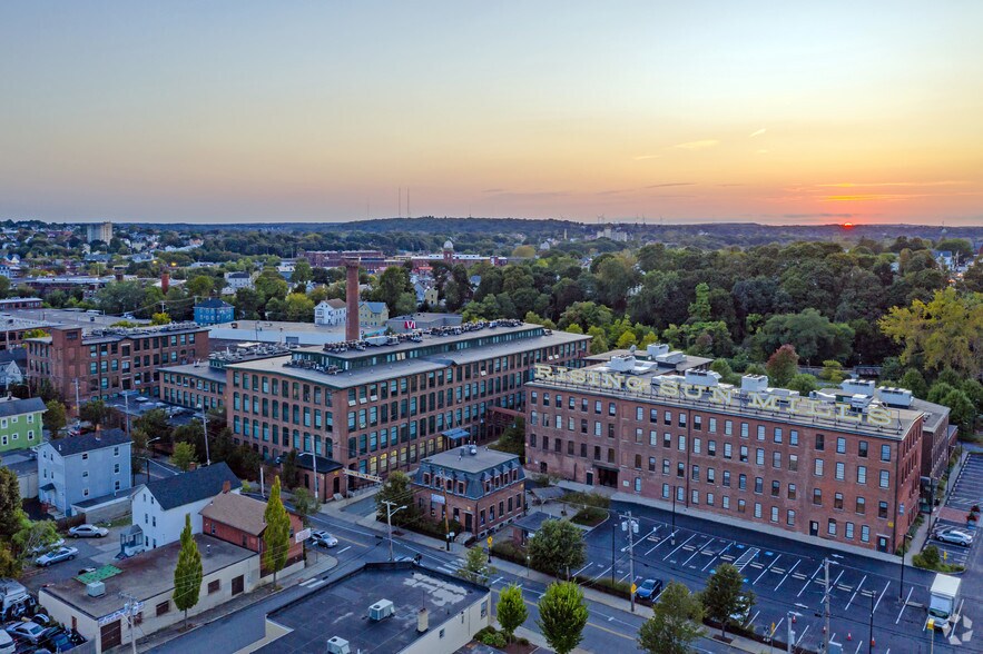 More Photos Of 166 Valley St, Providence Apartments For Sale