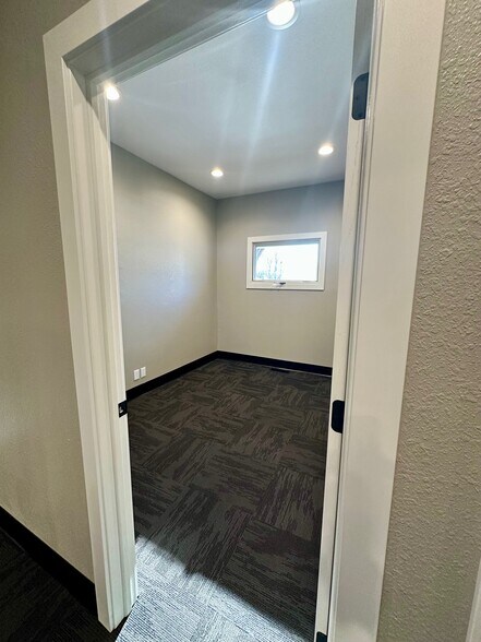 More Photos Of 140 E 22nd St, Fremont Medical For Sale