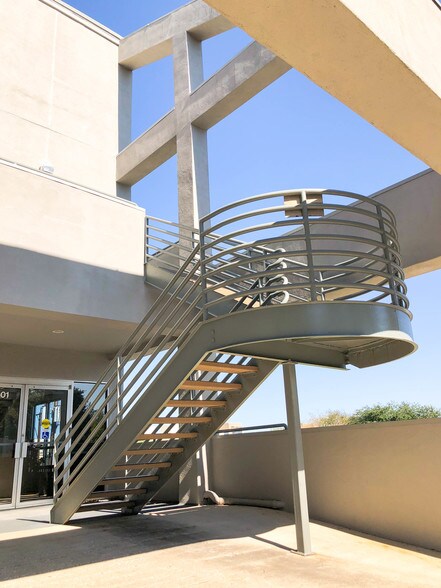 More Photos Of 12501 Judson Rd, San Antonio Medical For Lease