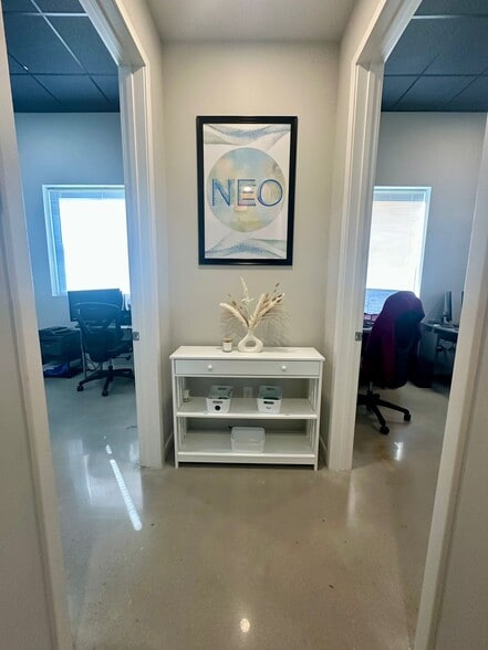 More Photos Of 1711 Amazing Way, Ocoee Storefront Retail Office For Sale