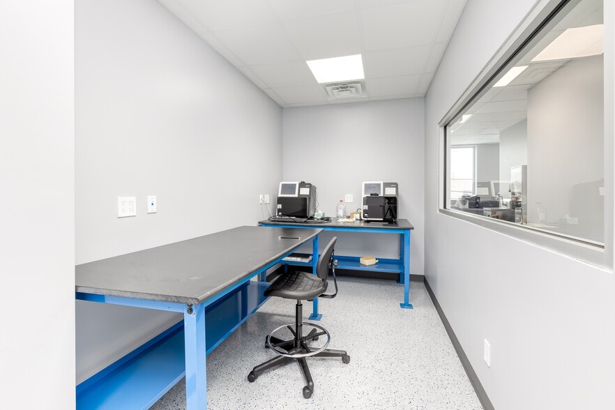 More Photos Of 2940 Lincoln Ave, Oceanside Medical For Sale