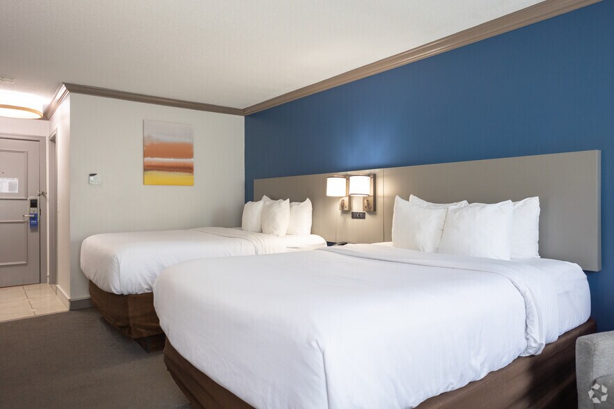 More Photos Of 622 Allegan St, Plainwell Hospitality For Sale